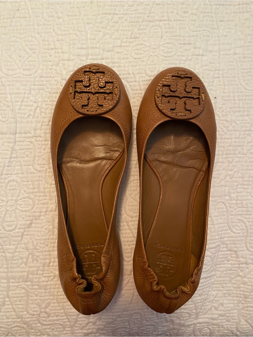 Tory Burch Tan Leather Logo Round-Toe Ballet Flats